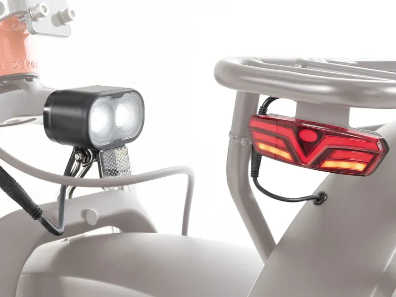 JOBOBIKE Kepler oświetlenie
